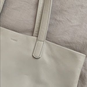 BAGGU Lambskin Leather Tote in Cream